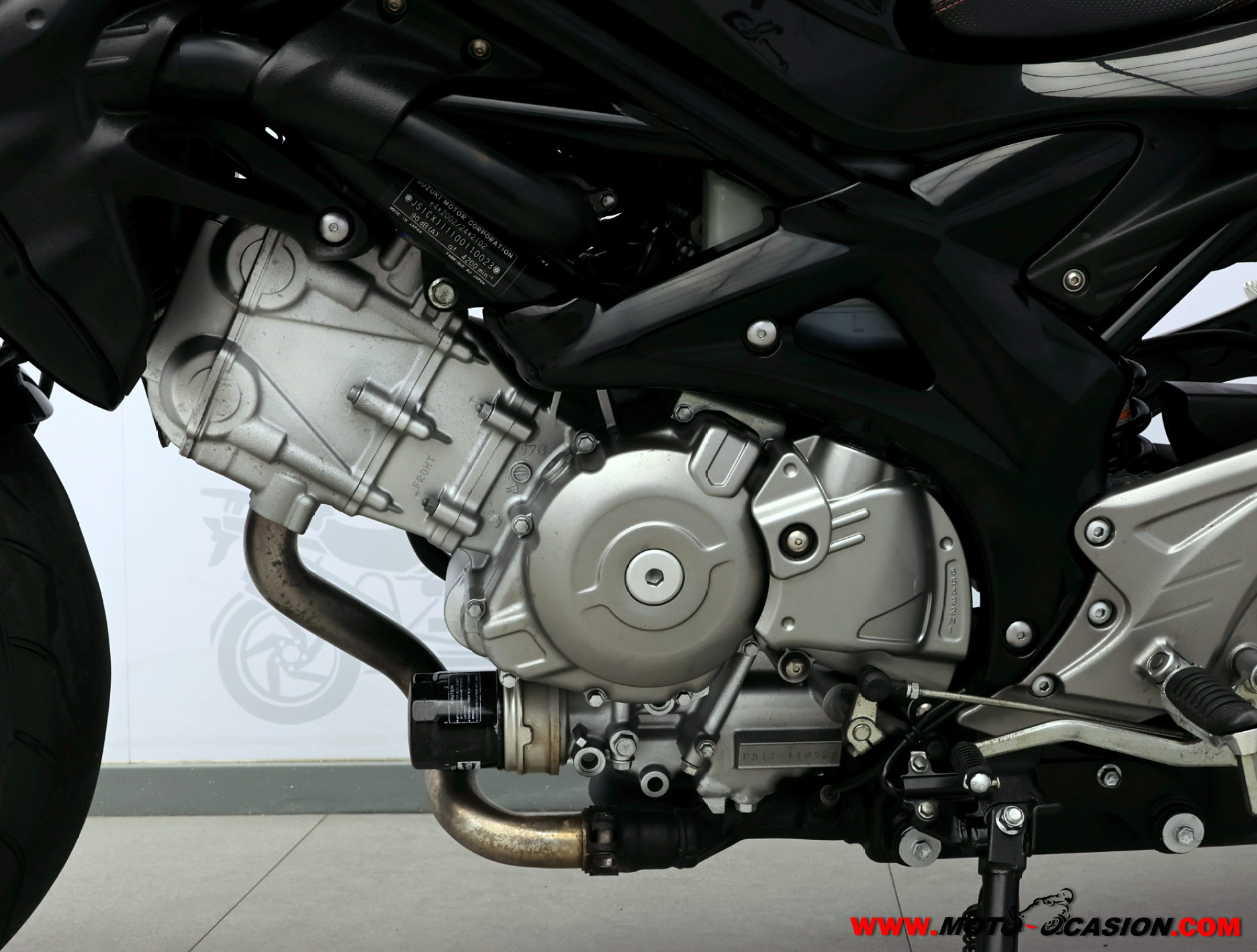 SUZUKI GLADIUS 650 -A2-