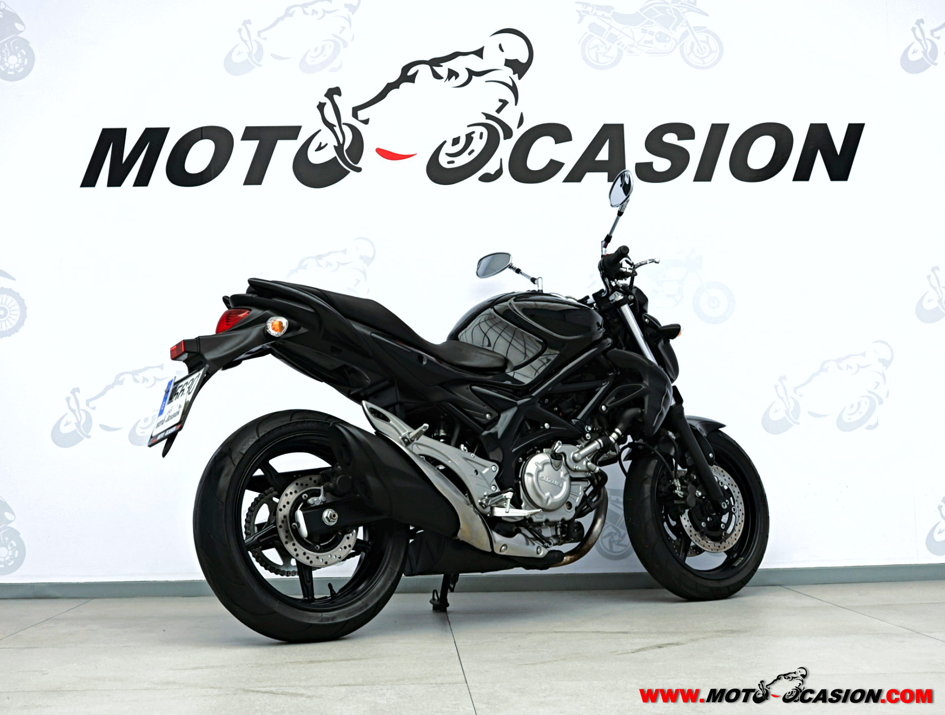 SUZUKI GLADIUS 650 -A2-