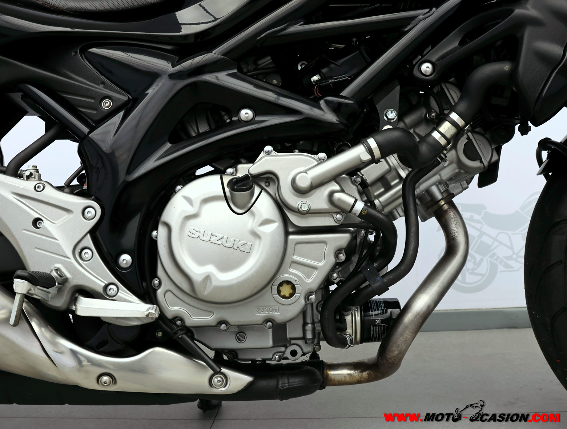 SUZUKI GLADIUS 650 -A2-