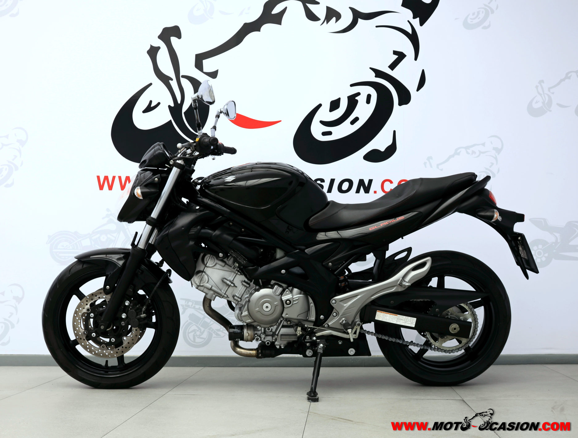 SUZUKI GLADIUS 650 -A2-