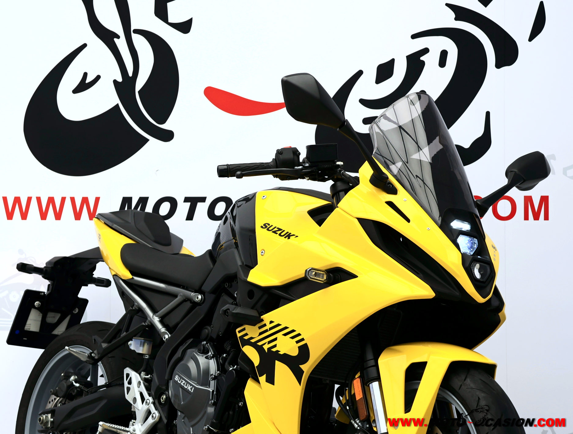 SUZUKI GSX-8 TT -A2- GARANTÍA OFICIAL