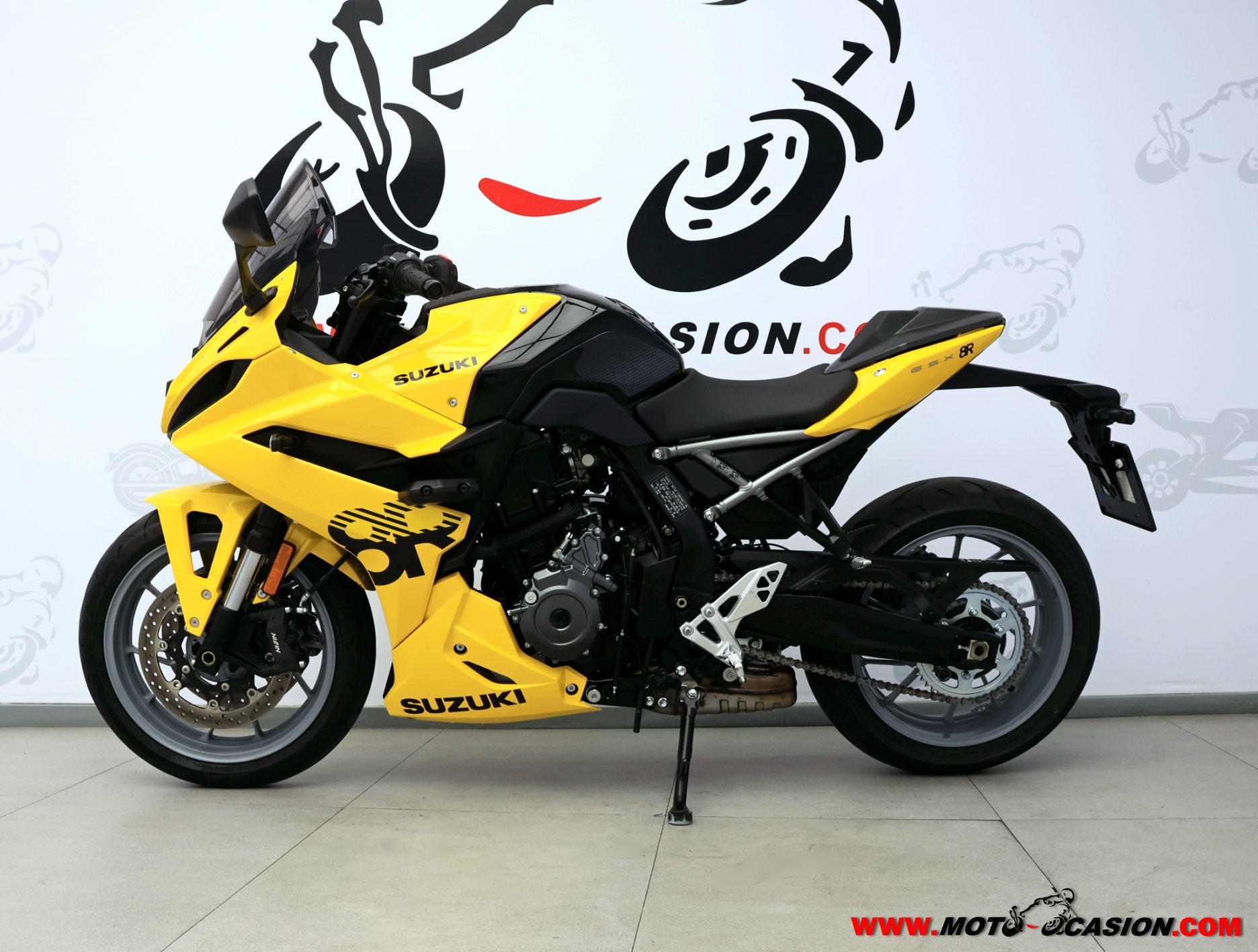 SUZUKI GSX-8 TT -A2- GARANTÍA OFICIAL