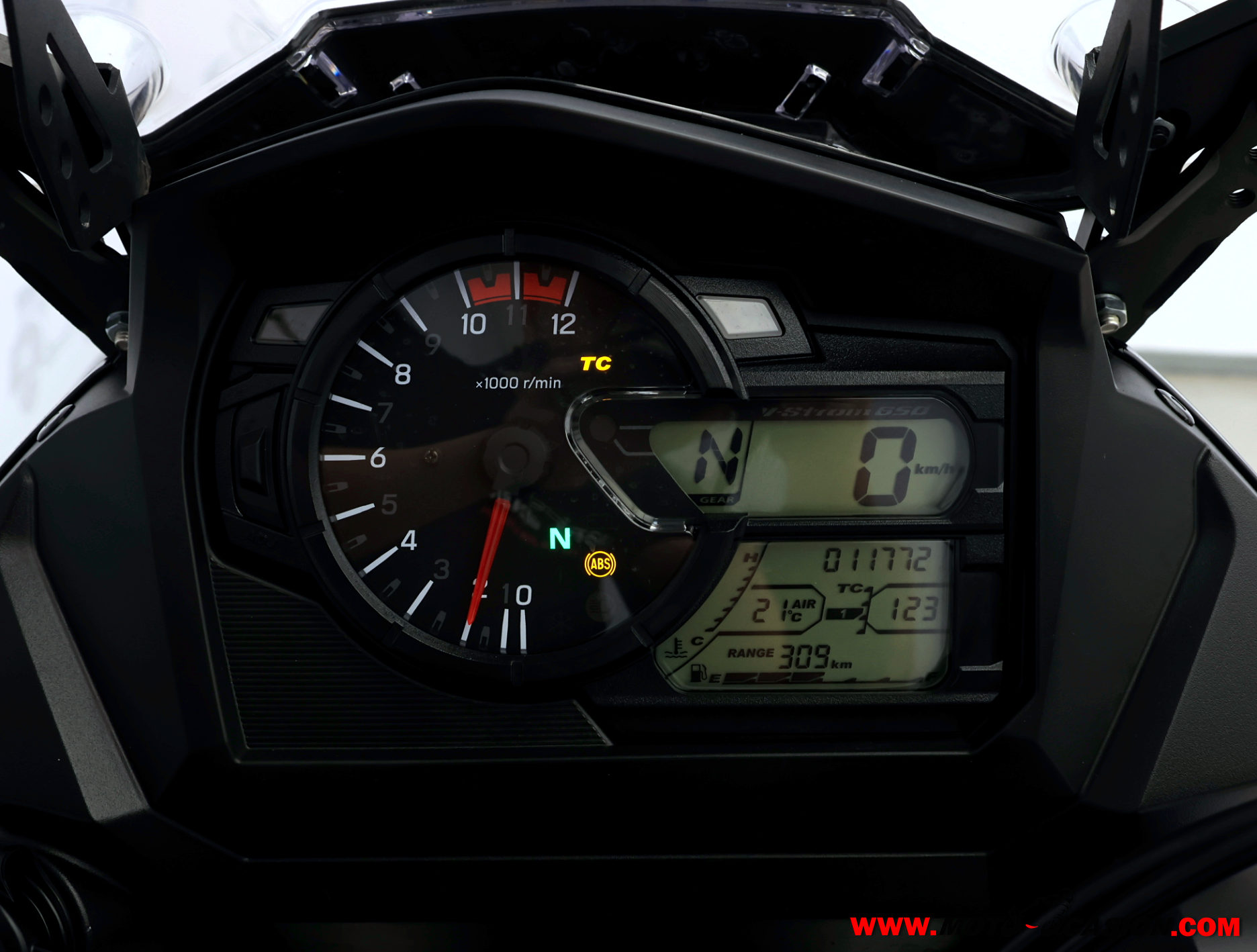 SUZUKI V-STROM 650 XT ¿A2? GARANTÍA OFICIAL (copia)