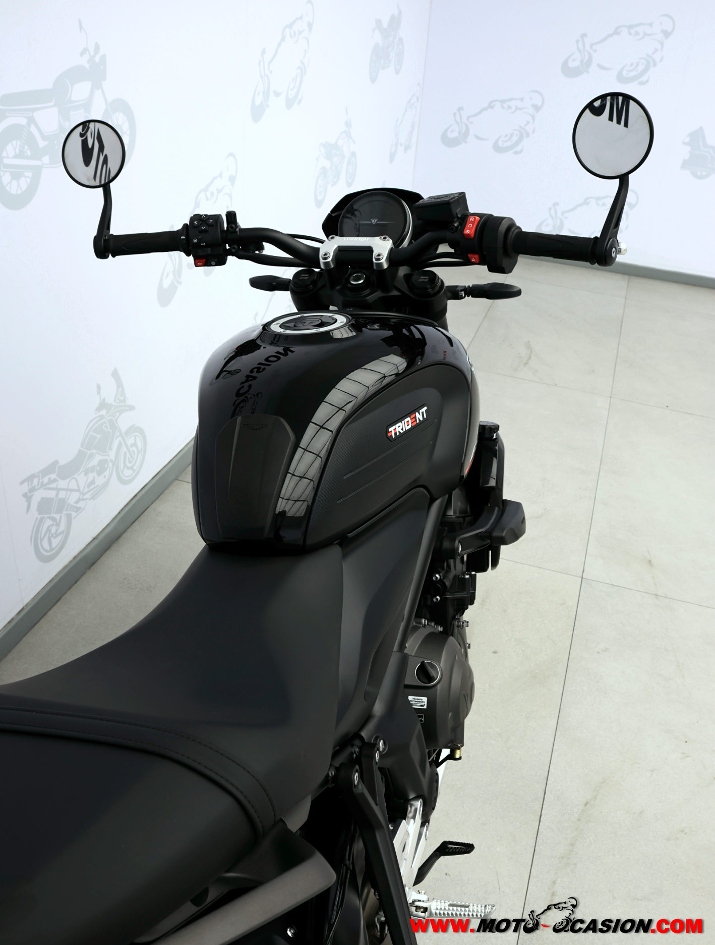 TRIUMPH TRIDENT 660 ¿A2? (copia)