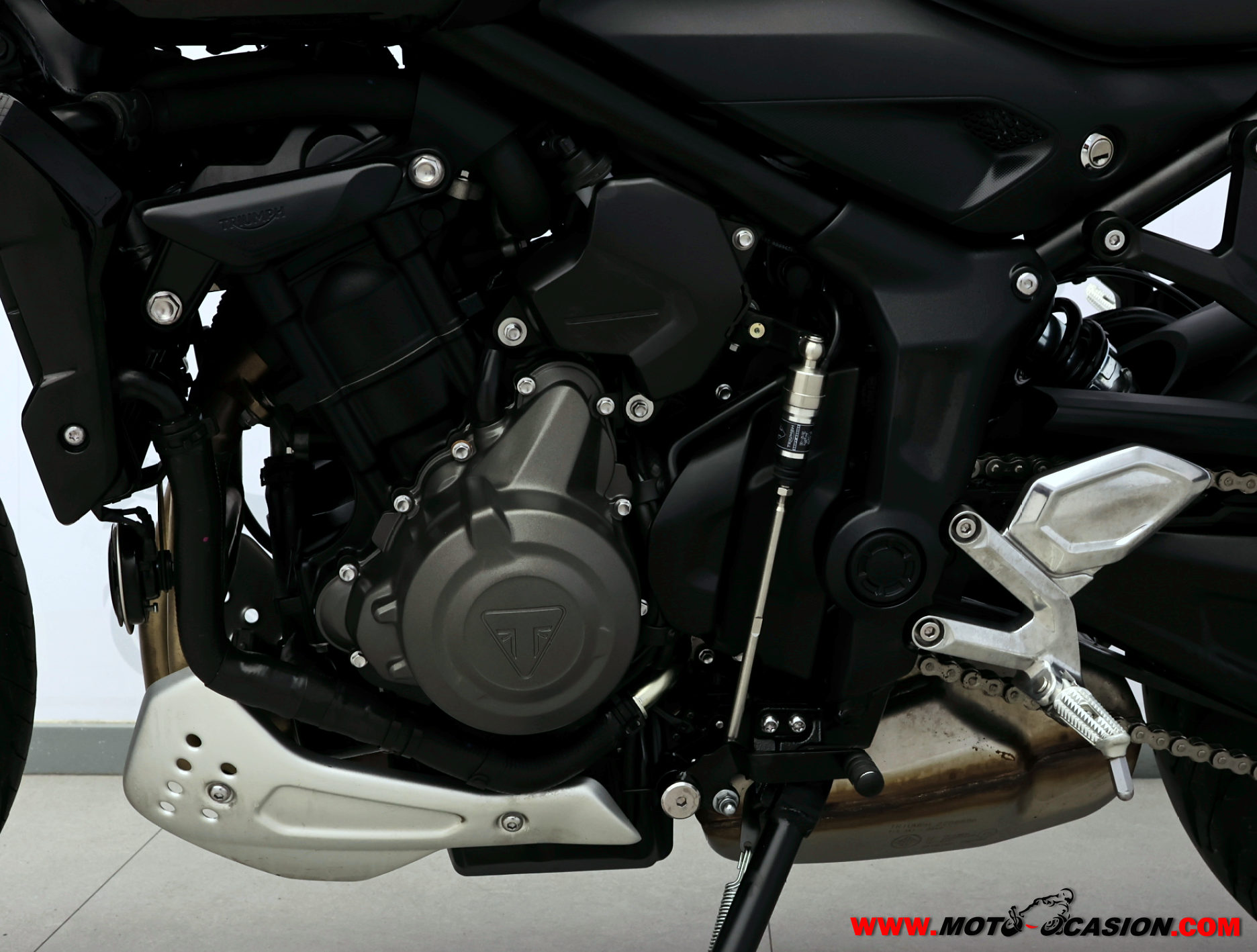 TRIUMPH TRIDENT 660 ¿A2? (copia)
