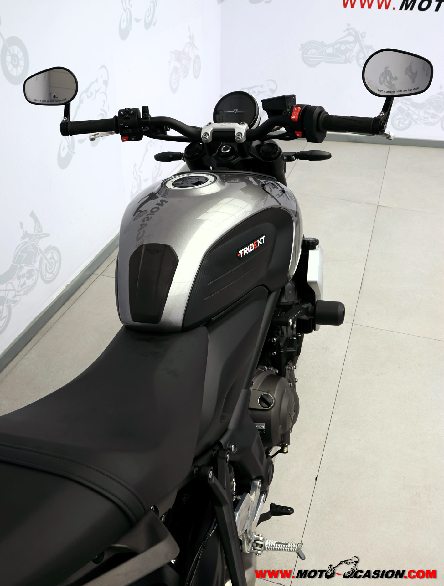 TRIUMPH TRIDENT 660 -A2- GARANTÍA OFICIAL (copia)