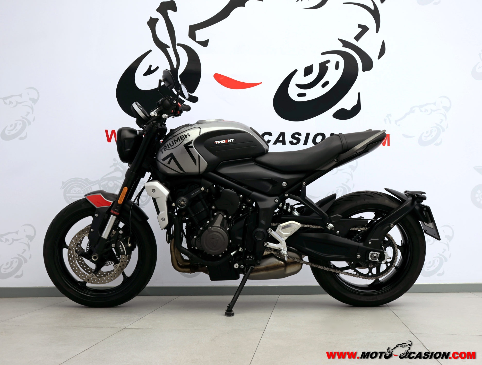 TRIUMPH TRIDENT 660 -A2- GARANTÍA OFICIAL (copia)