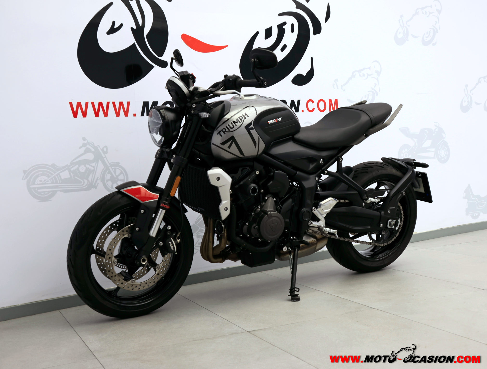 TRIUMPH TRIDENT 660 -A2- GARANTÍA OFICIAL (copia)