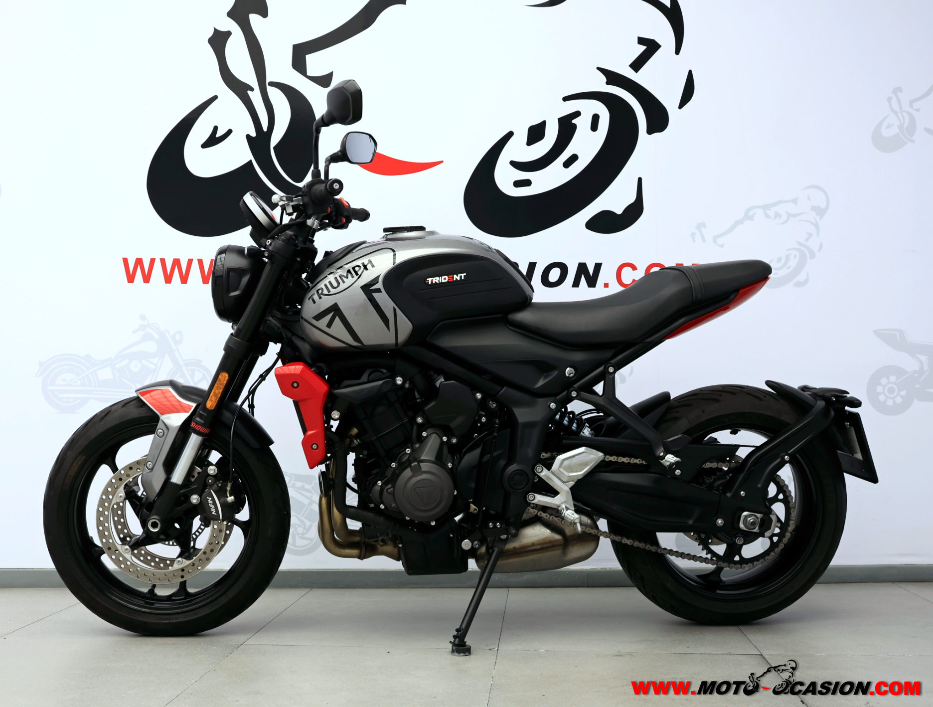 TRIUMPH TRIDENT 660 -A2- GARANTÍA OFICIAL (copia)