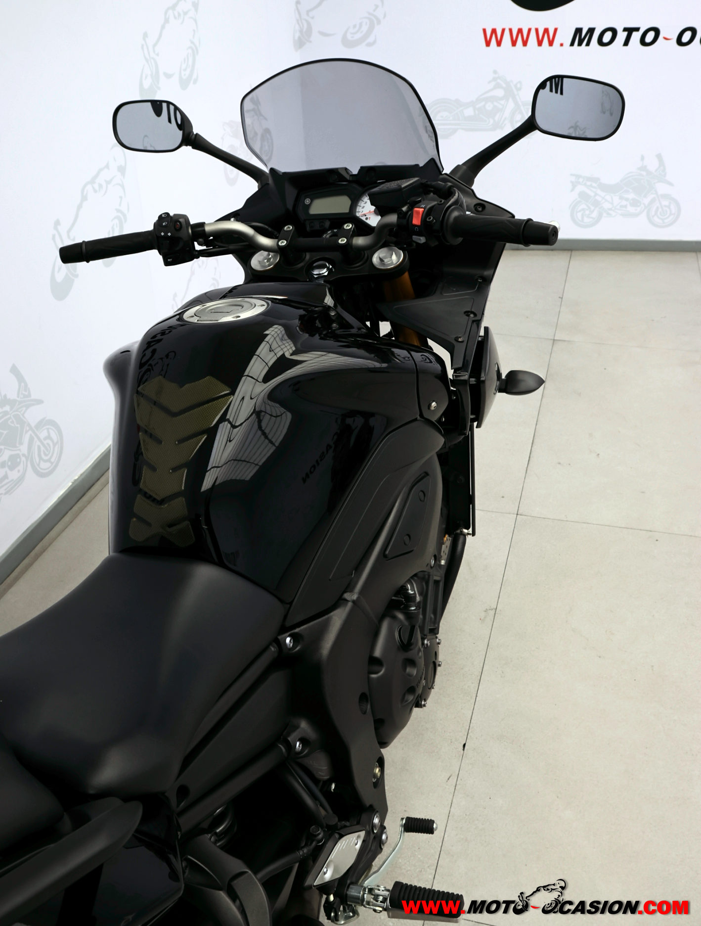 YAMAHA FZ6