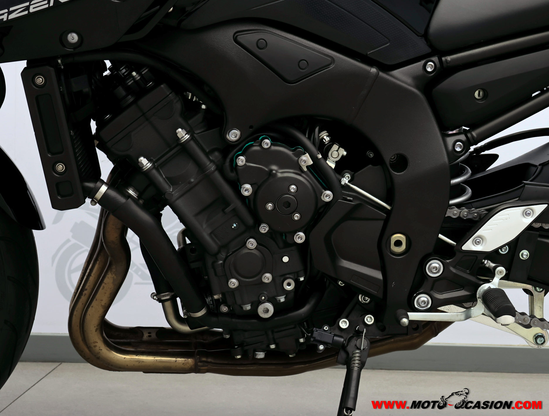 YAMAHA FZ6