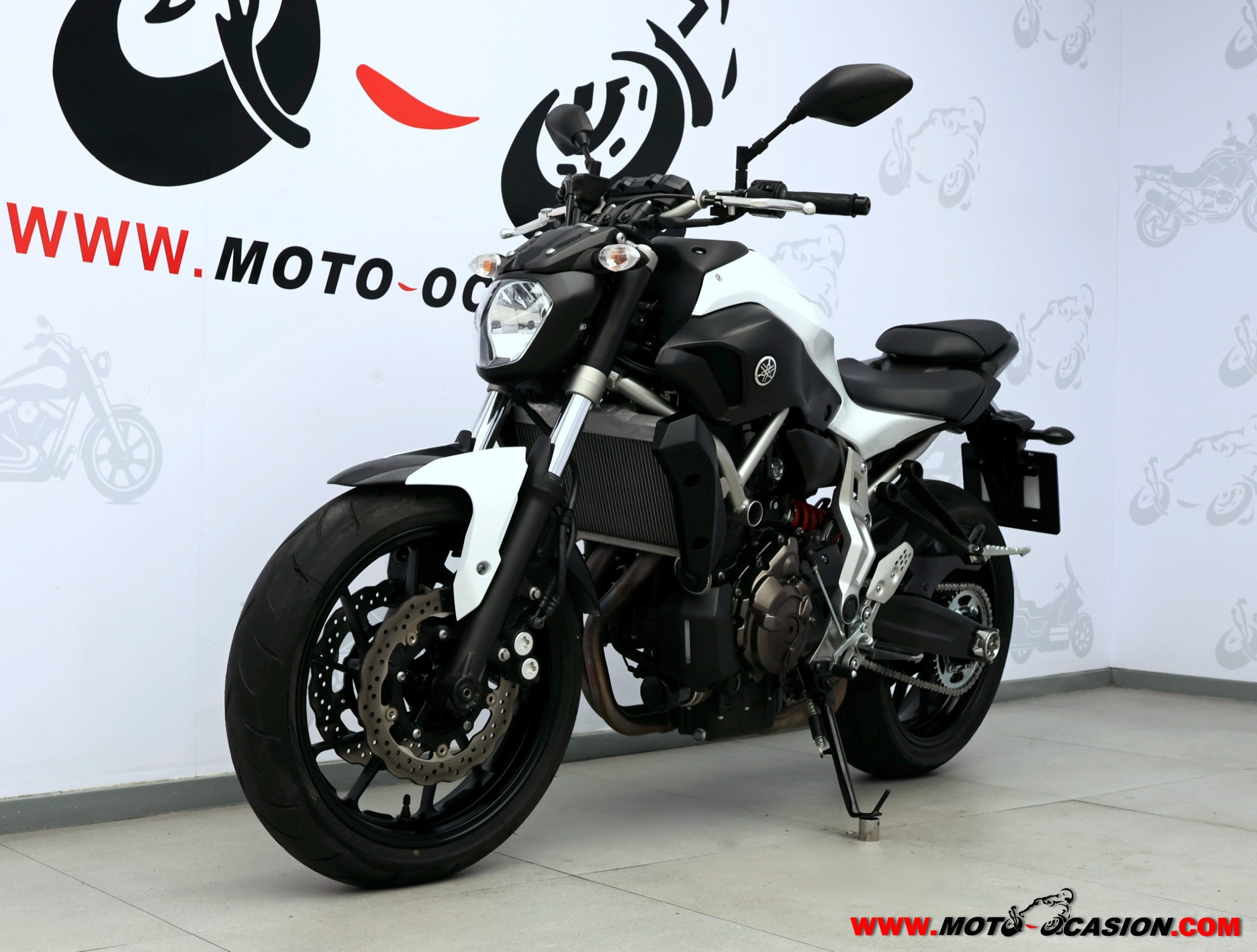 YAMAHA MT-07 ¿A2?