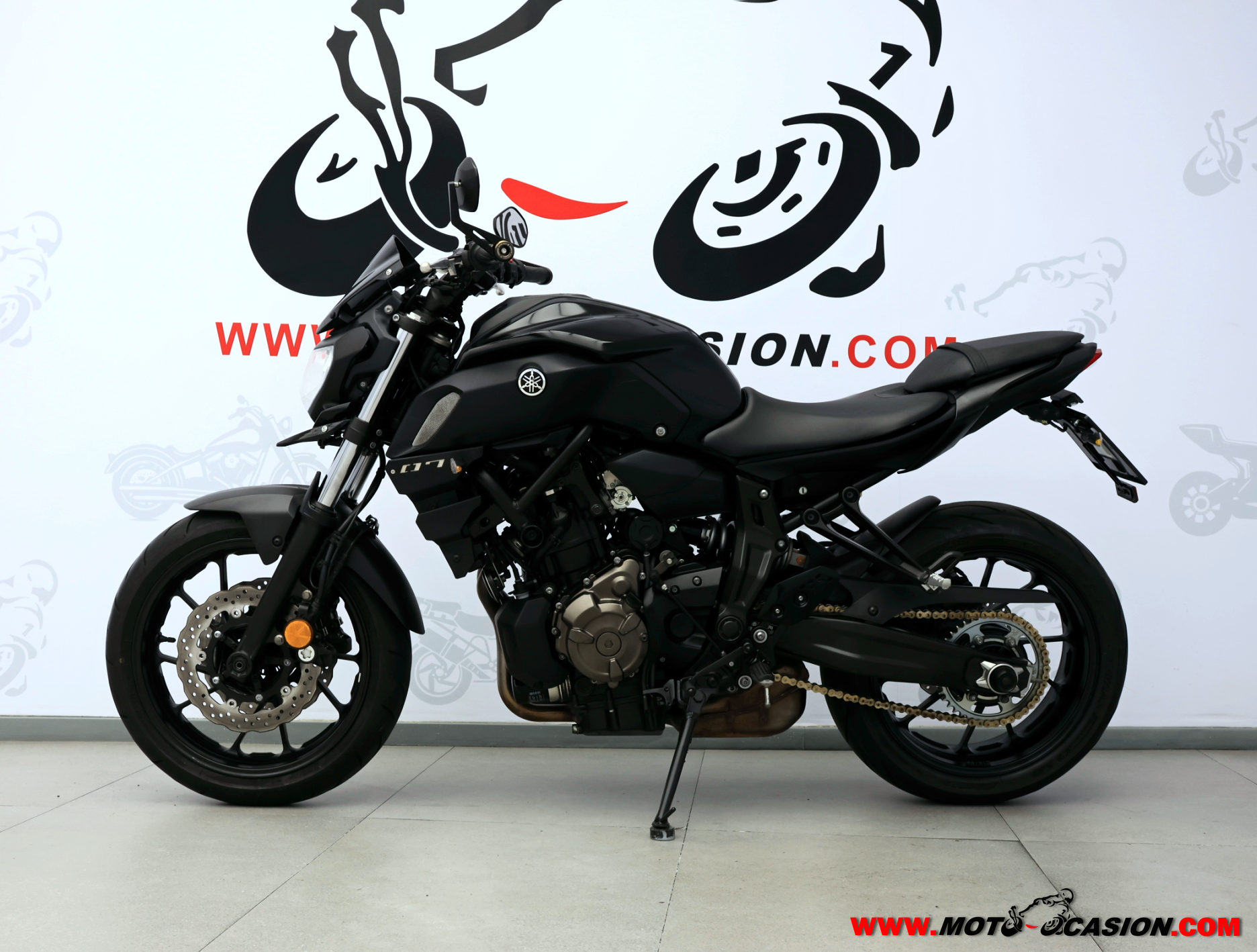 YAMAHA MT-07 ¿A2?