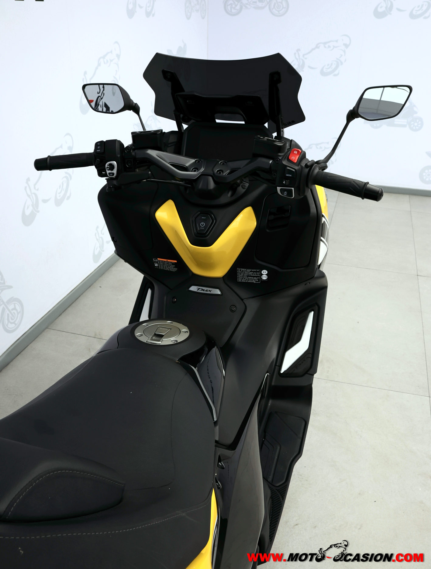 YAMAHA T-MAX 560 -APTA A2-