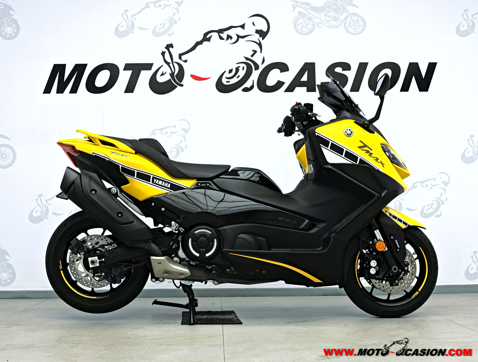 YAMAHA T-MAX 560 -APTA A2-