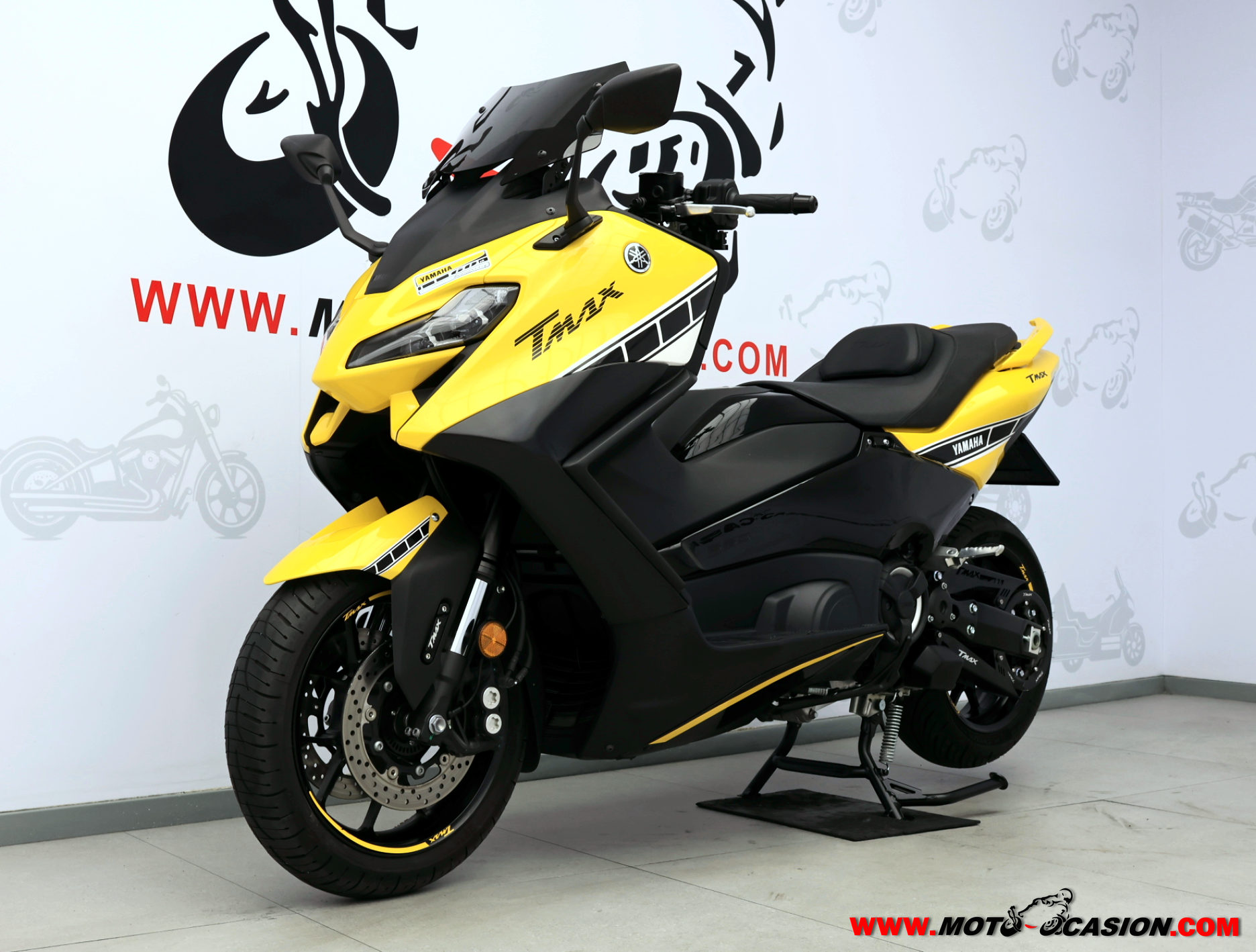 YAMAHA T-MAX 560 -APTA A2-