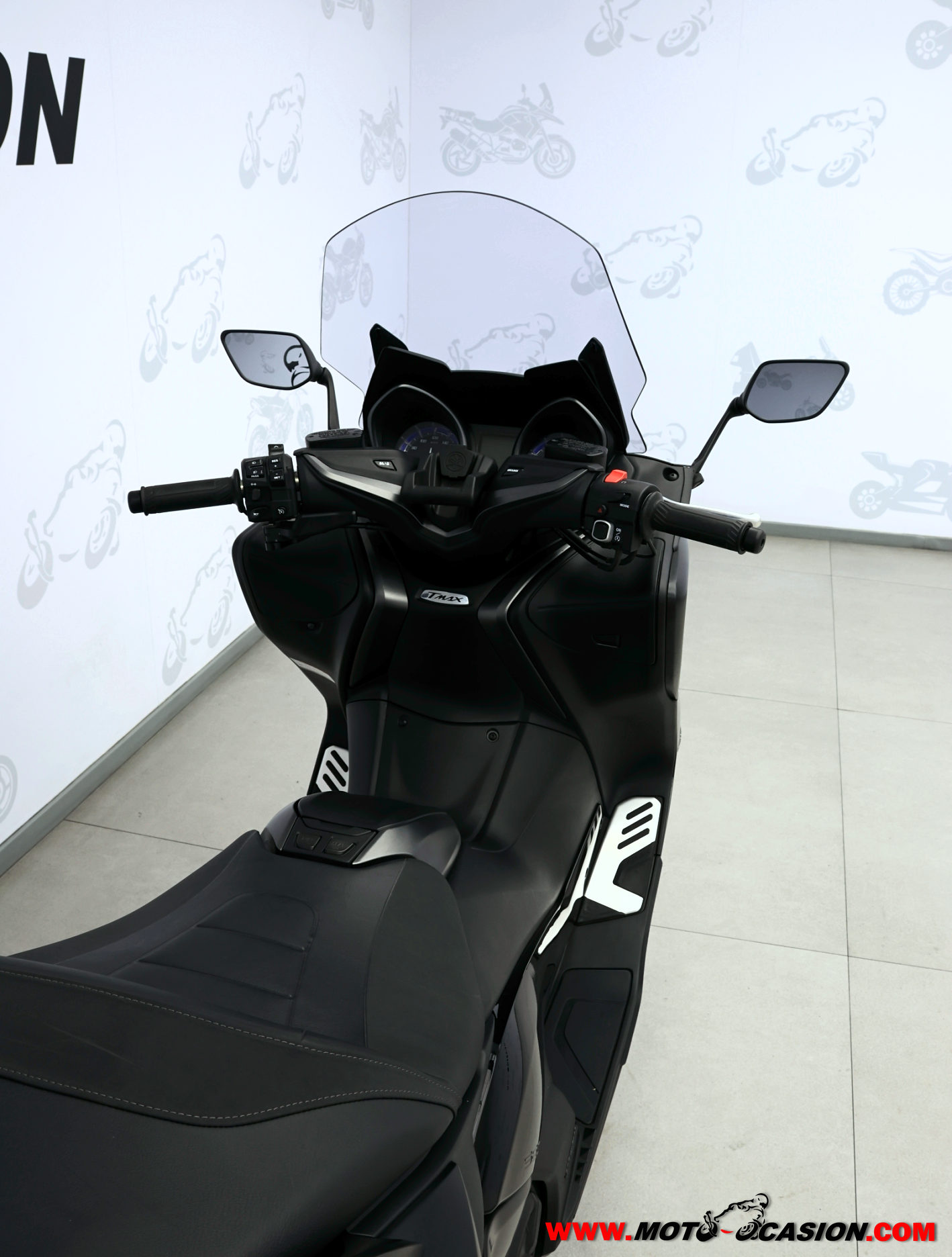 YAMAHA T-MAX 560 TECH MAX -APTA A2-