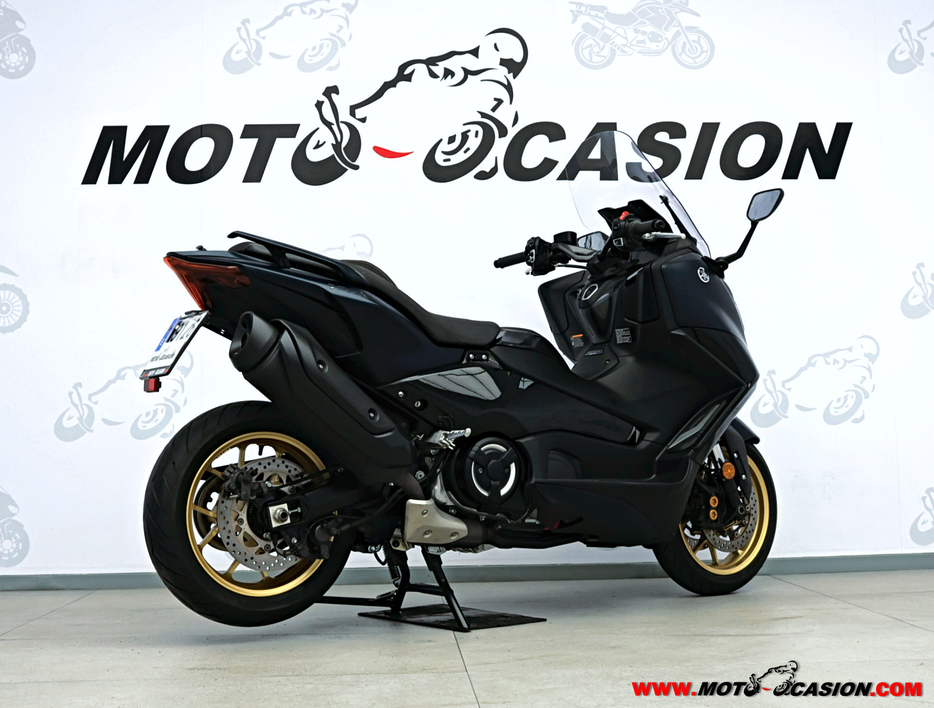 YAMAHA T-MAX 560 TECH MAX -APTA A2- (copia)