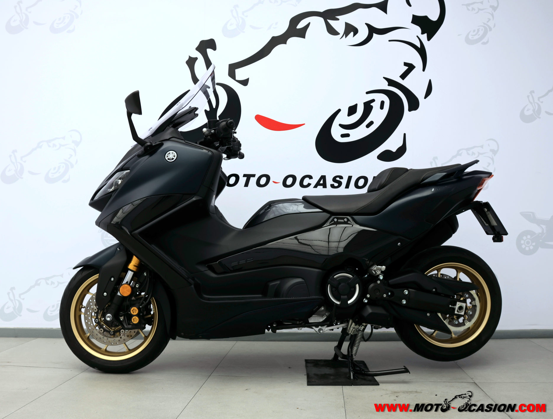YAMAHA T-MAX 560 TECH MAX -APTA A2- (copia)