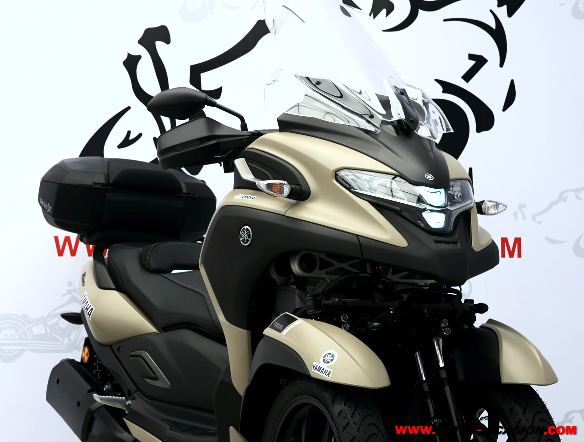 YAMAHA TRICITY 300 -APTA B Y A2- (copia)