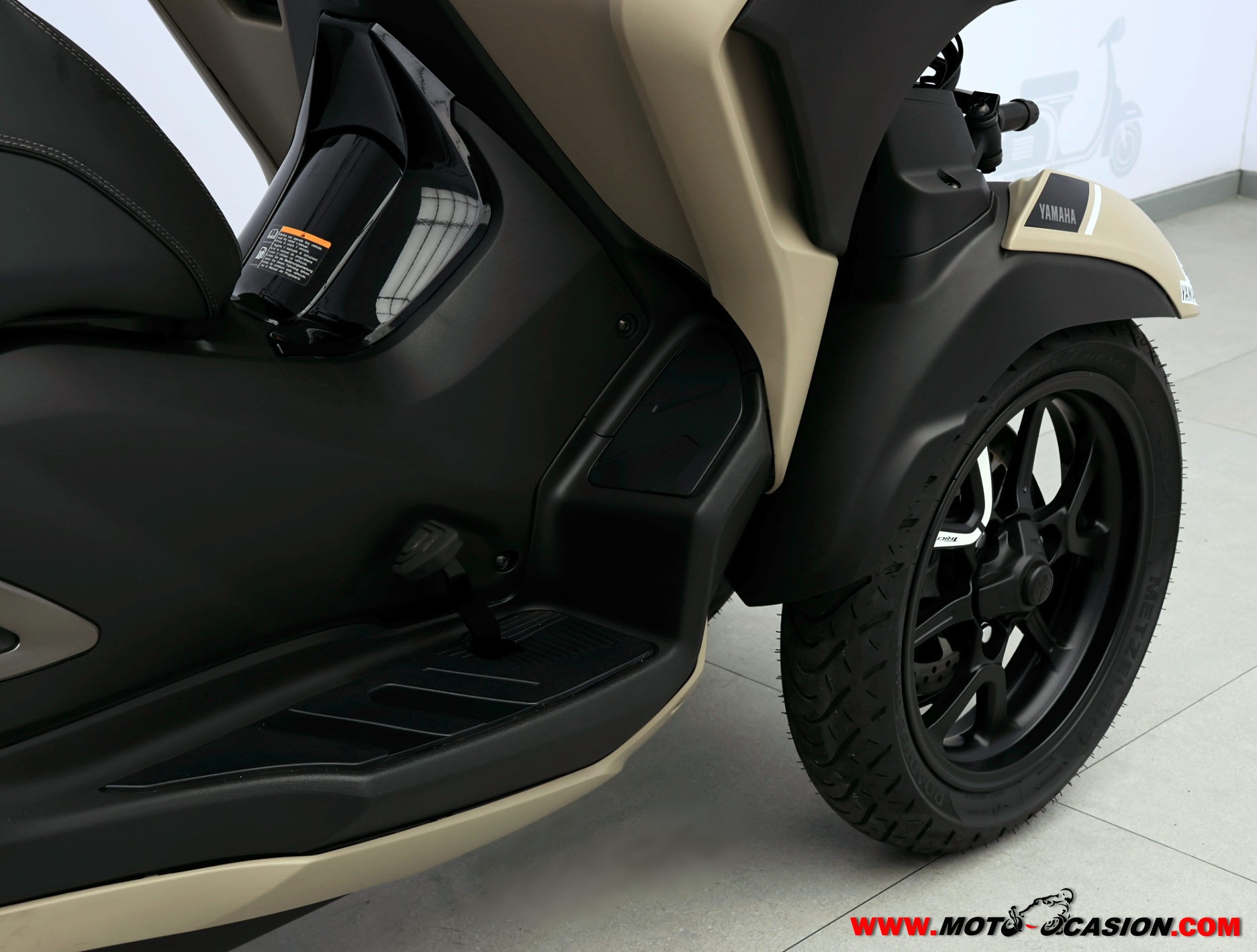 YAMAHA TRICITY 300 -APTA B Y A2- (copia)