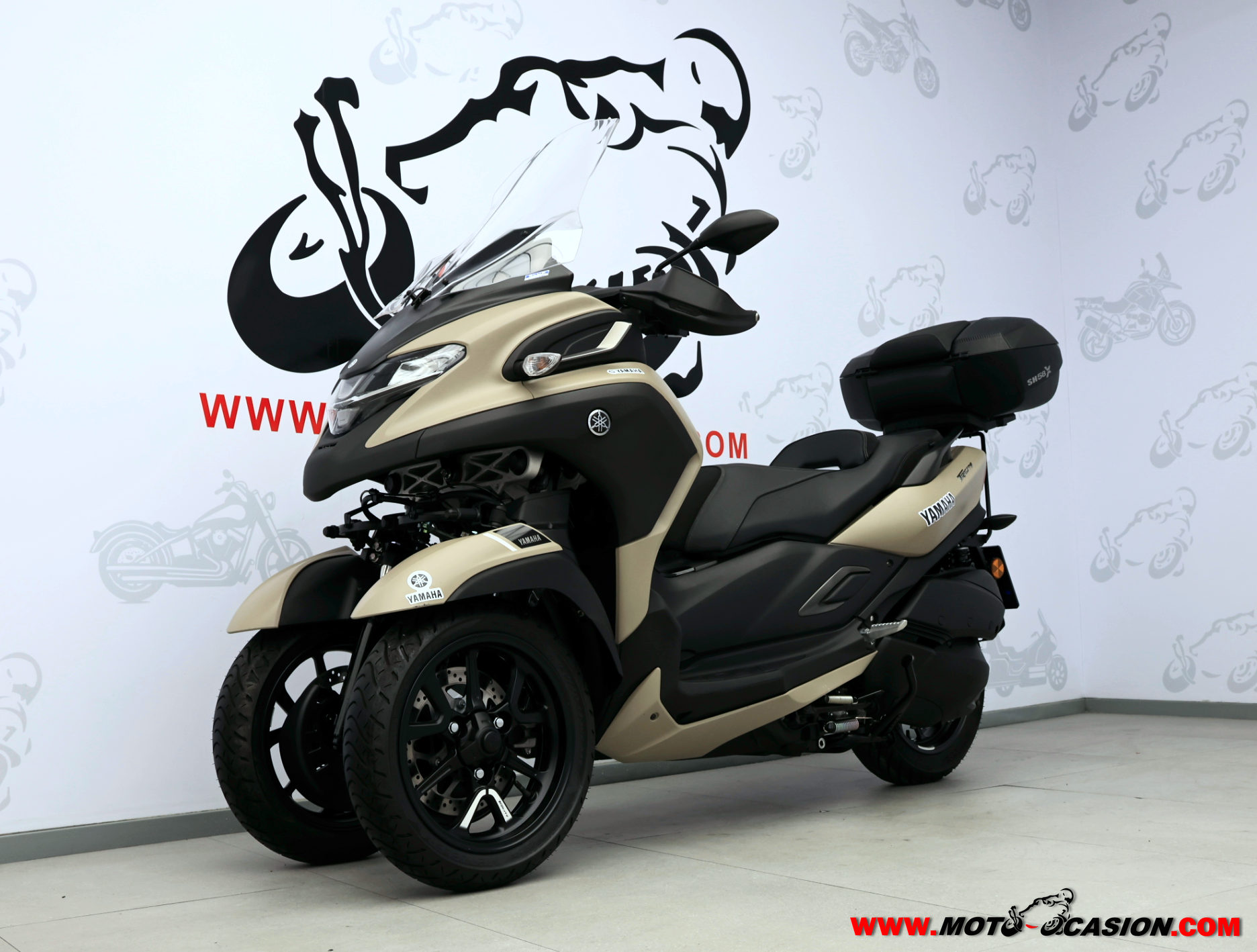 YAMAHA TRICITY 300 -APTA B Y A2- (copia)