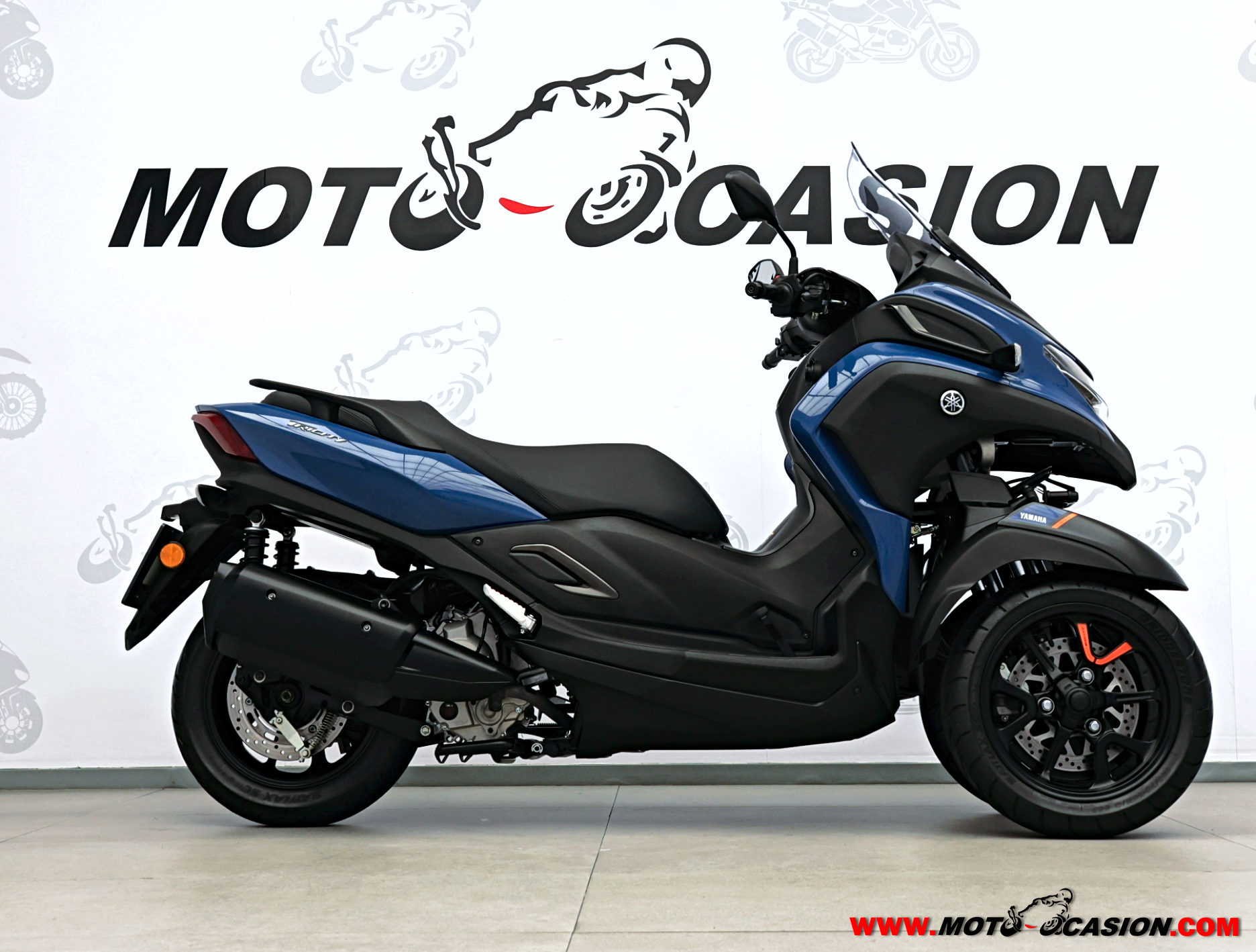 YAMAHA TRICITY 300 -APTA B Y A2- (copia)