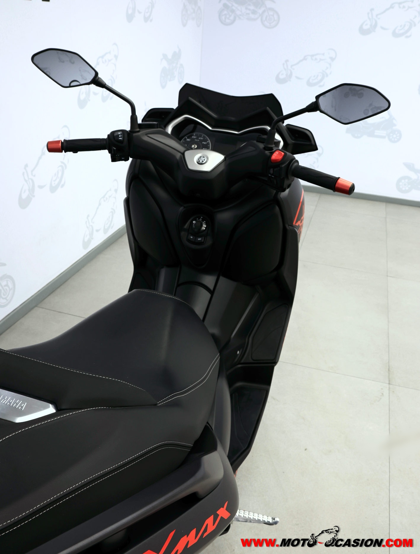 YAMAHA X-MAX 125 TECH MAX -APTA B Y A1-