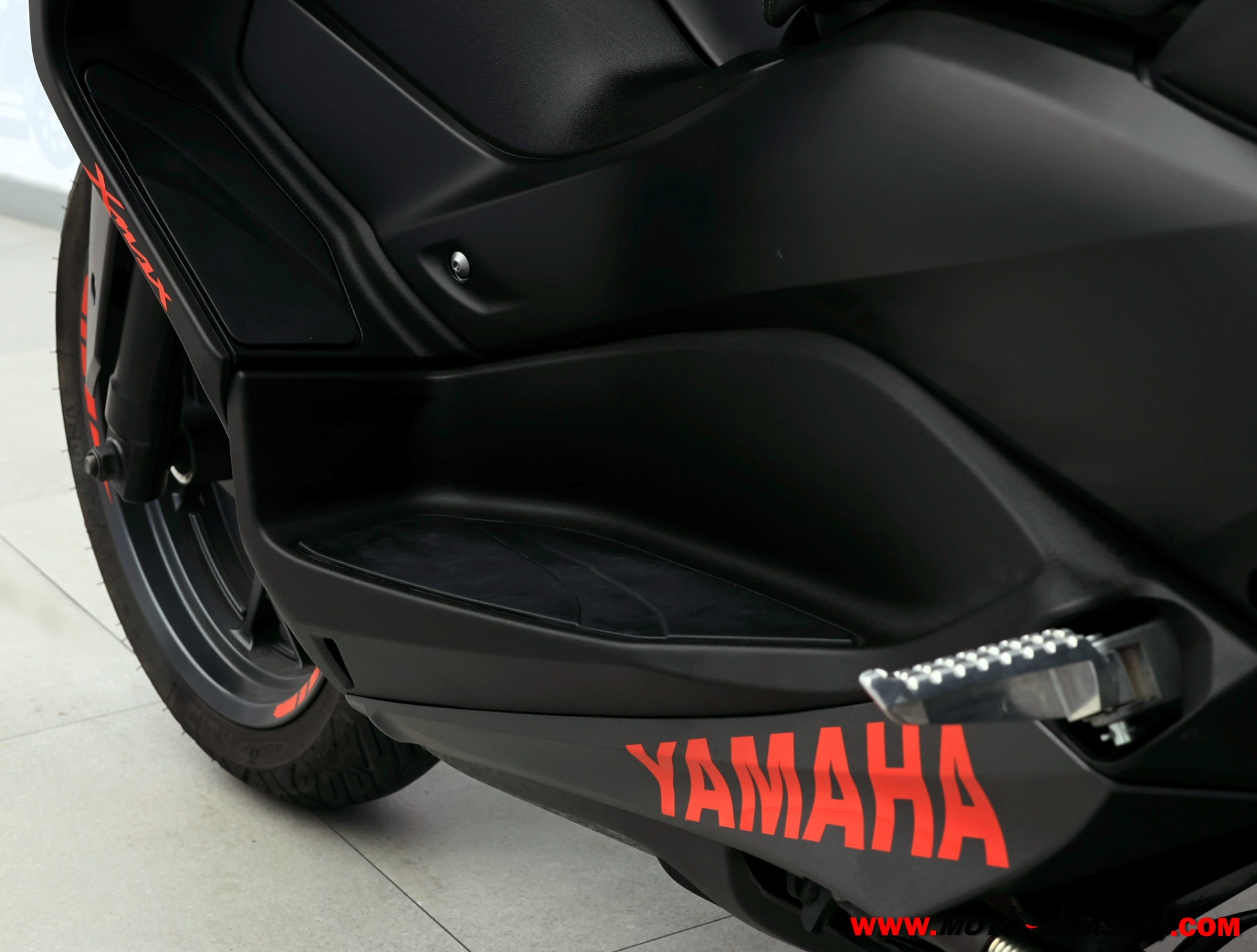 YAMAHA X-MAX 125 TECH MAX -APTA B Y A1-