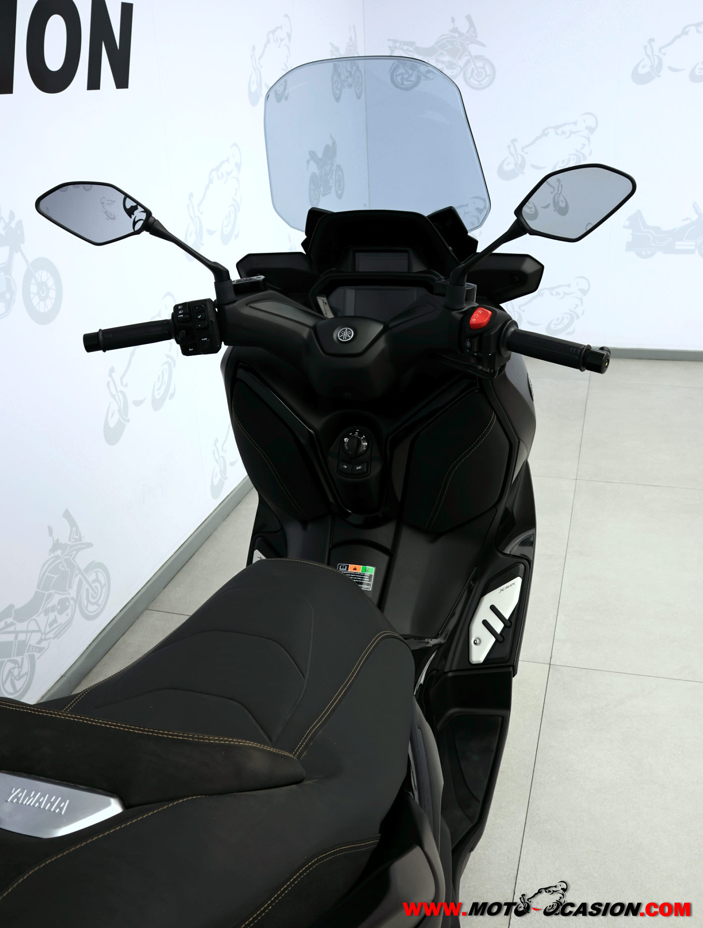 YAMAHA X-MAX 125 TECH MAX -APTA B Y A1- GARANTÍA OFICIAL (copia)