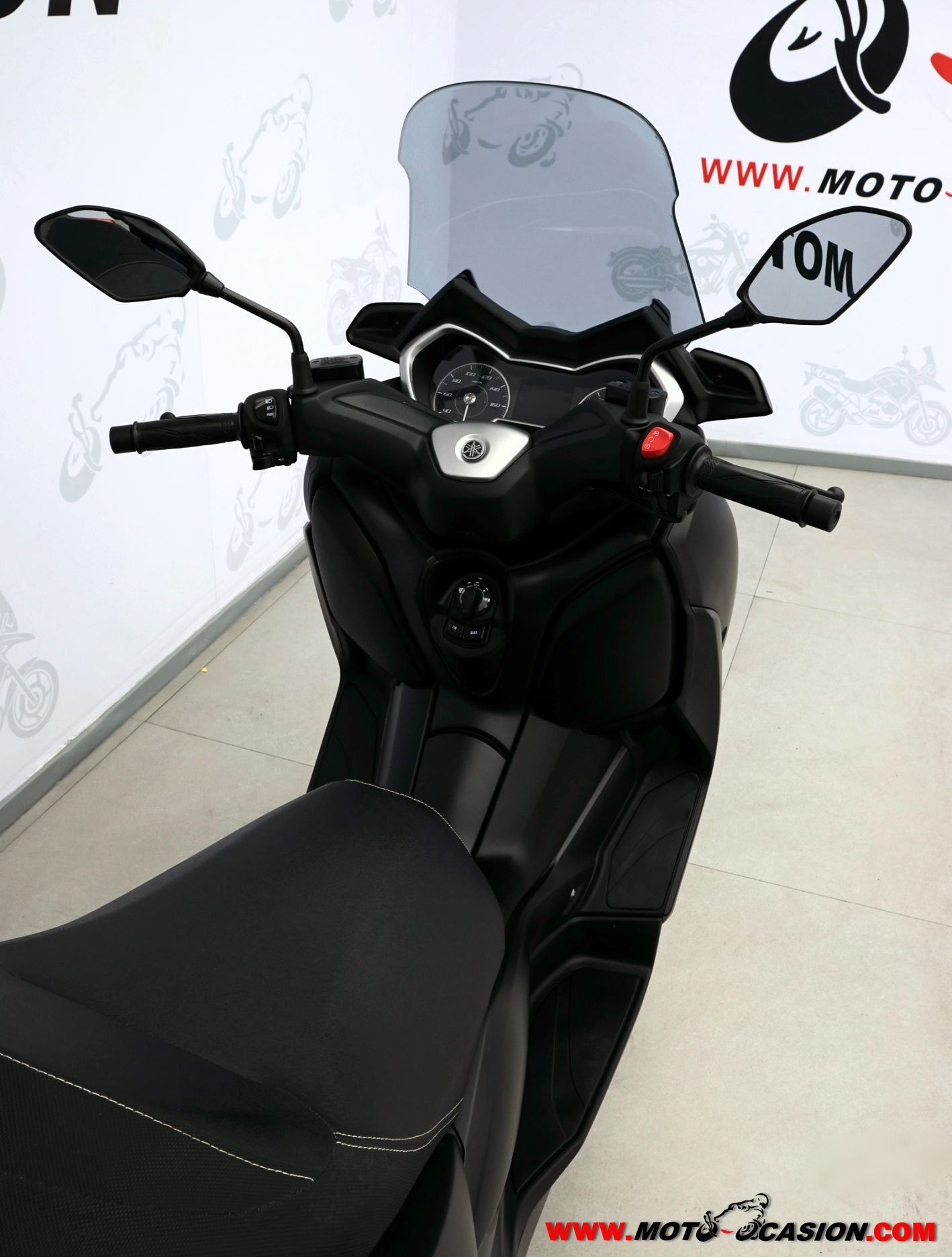 YAMAHA X-MAX 300 TECH MAX -APTA A2- (copia)
