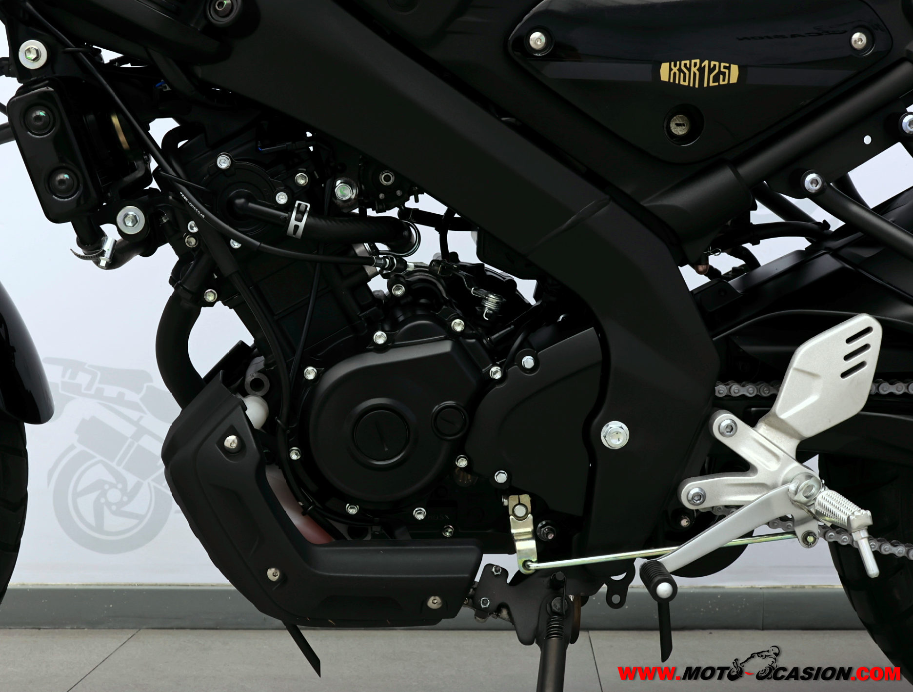 YAMAHA XSR 125 -APTA B Y A1-