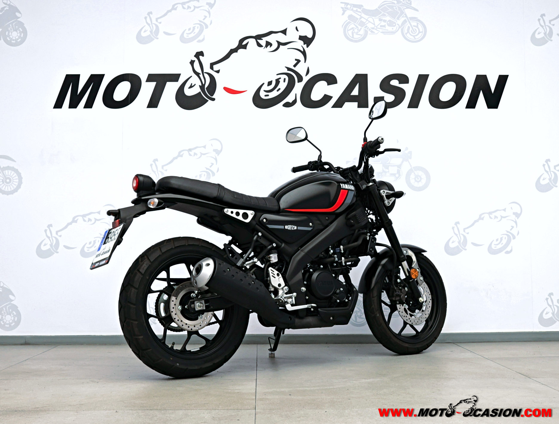 YAMAHA XSR 125 -APTA B Y A1- (copia)