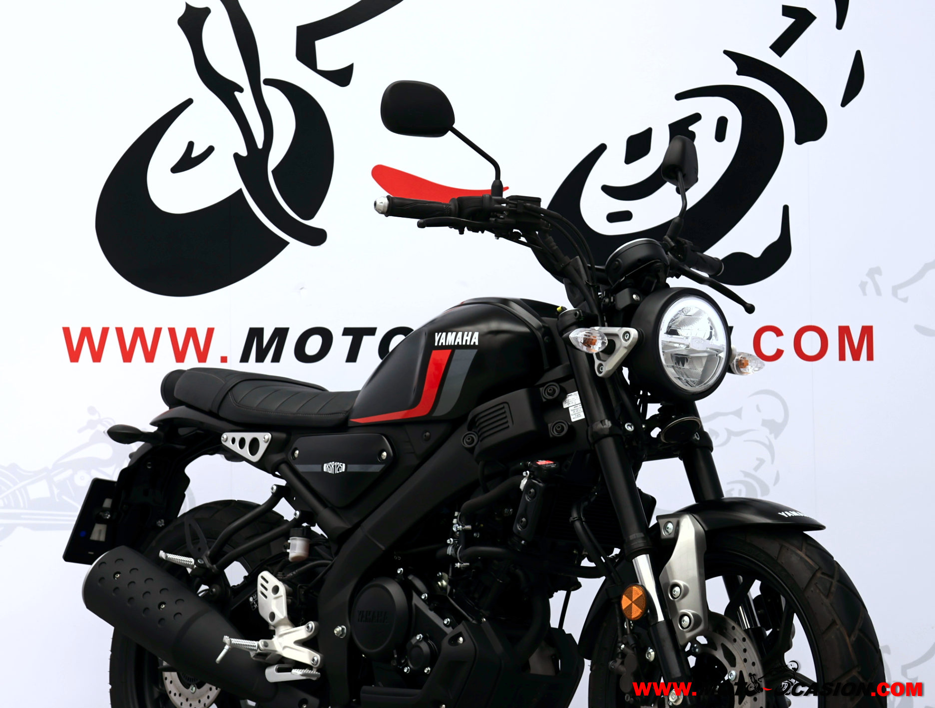 YAMAHA XSR 125 -APTA B Y A1- (copia)