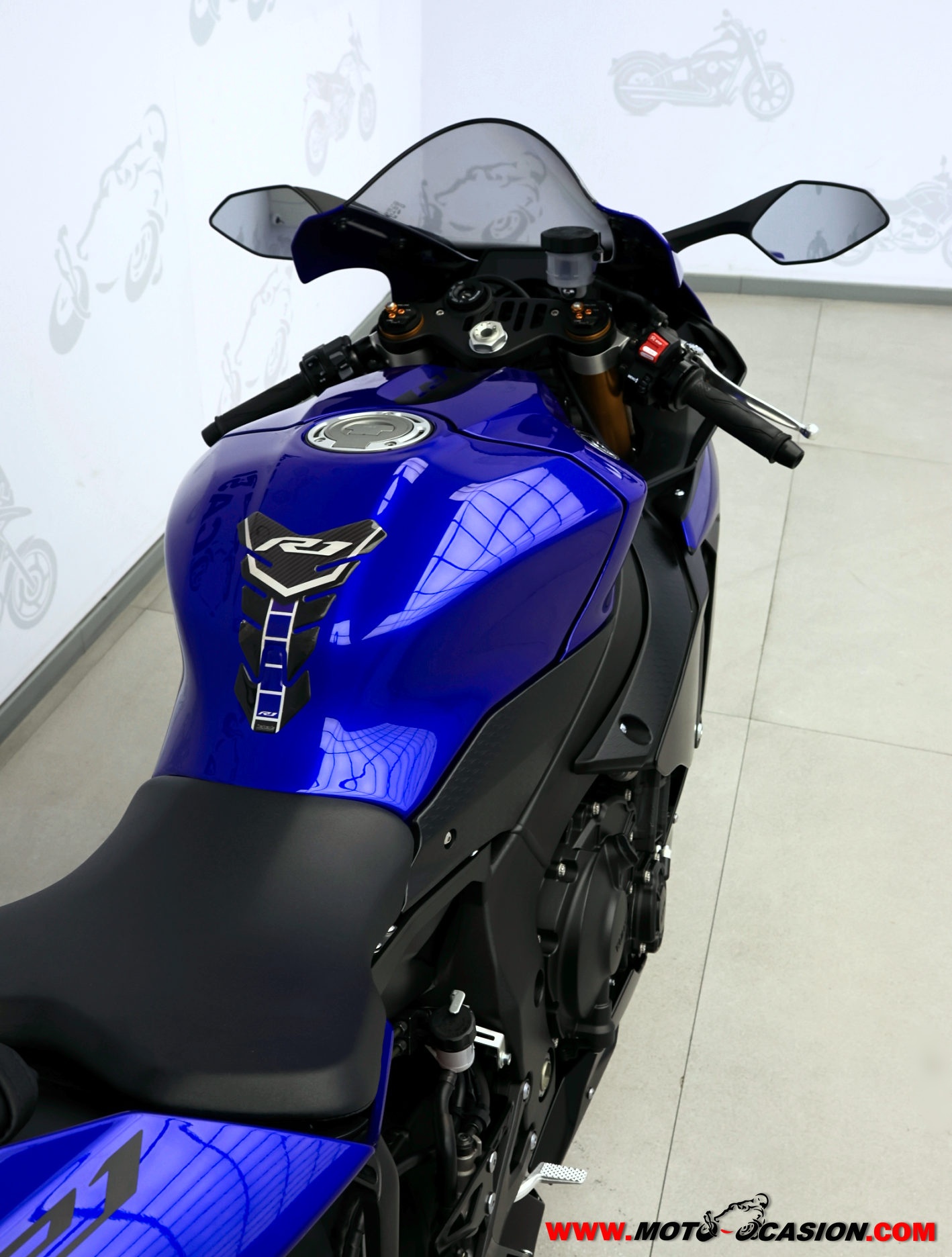 YAMAHA YZF-R1