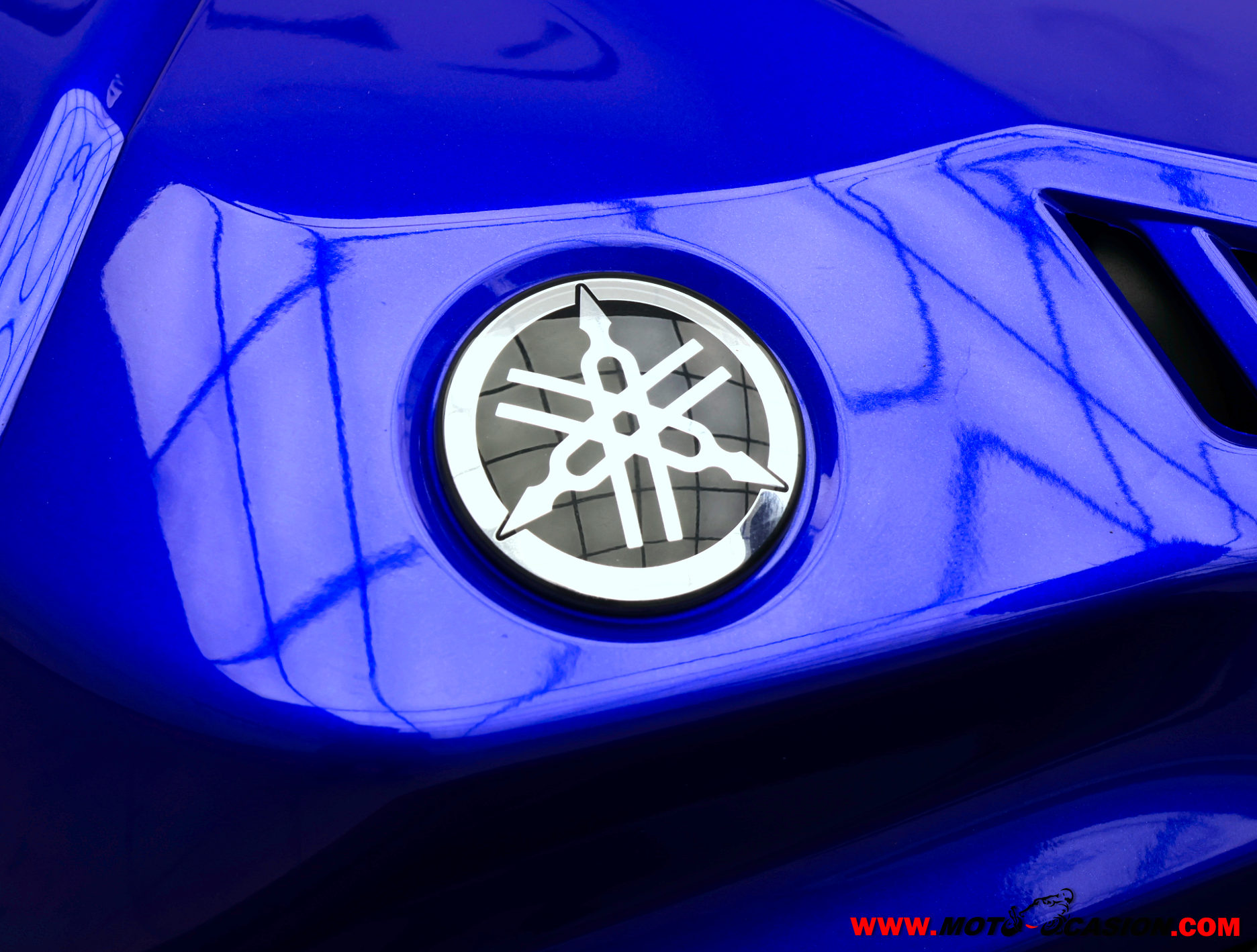 YAMAHA YZF-R1