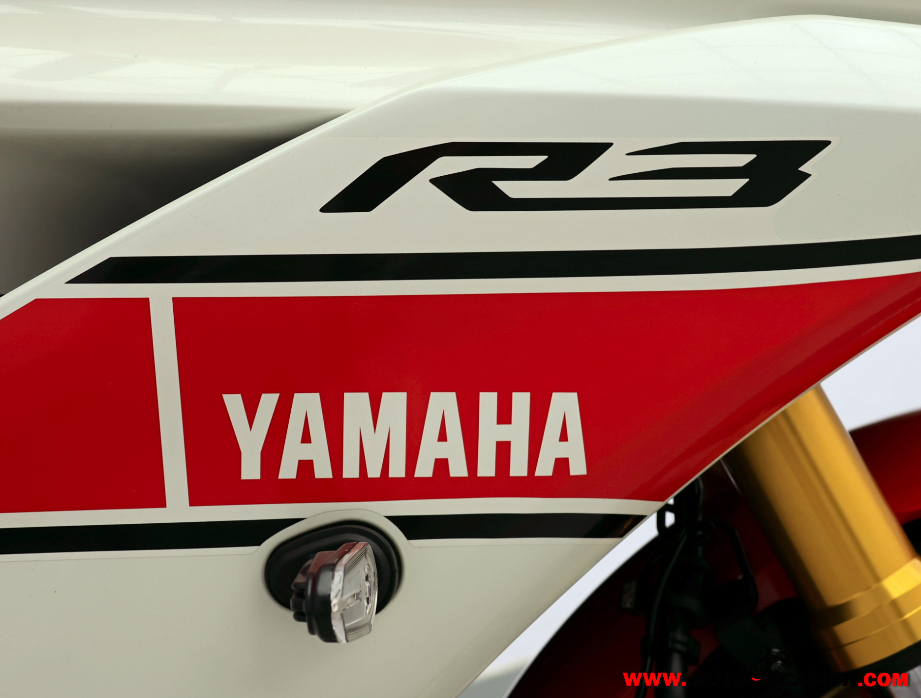 YAMAHA YZF-R3 60th ANNIVERSARY -APTA A2-